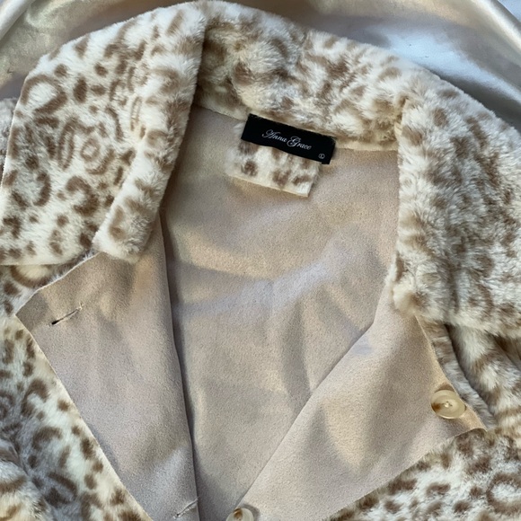 Leopard Print Faux Fur Coat - Picture 5 of 9